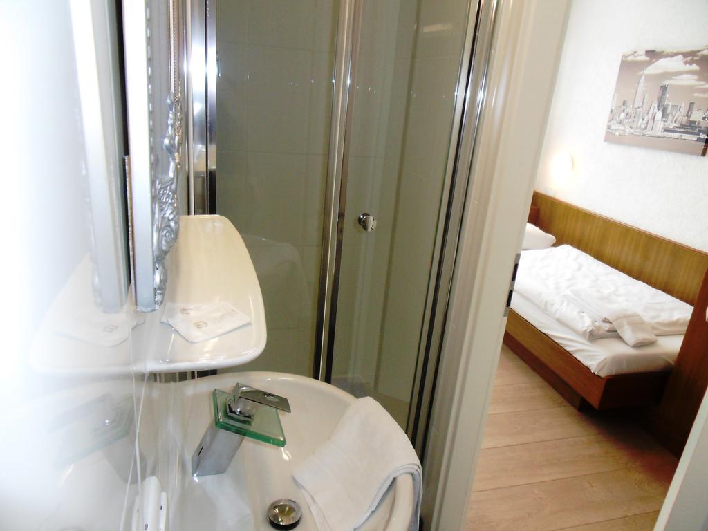 Hotel Linnert Weiterstadt Szoba fotó