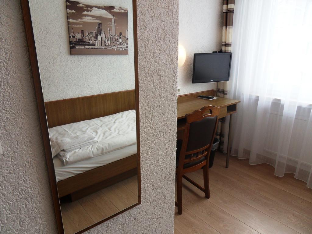 Hotel Linnert Weiterstadt Szoba fotó