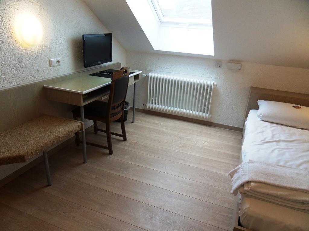 Hotel Linnert Weiterstadt Szoba fotó