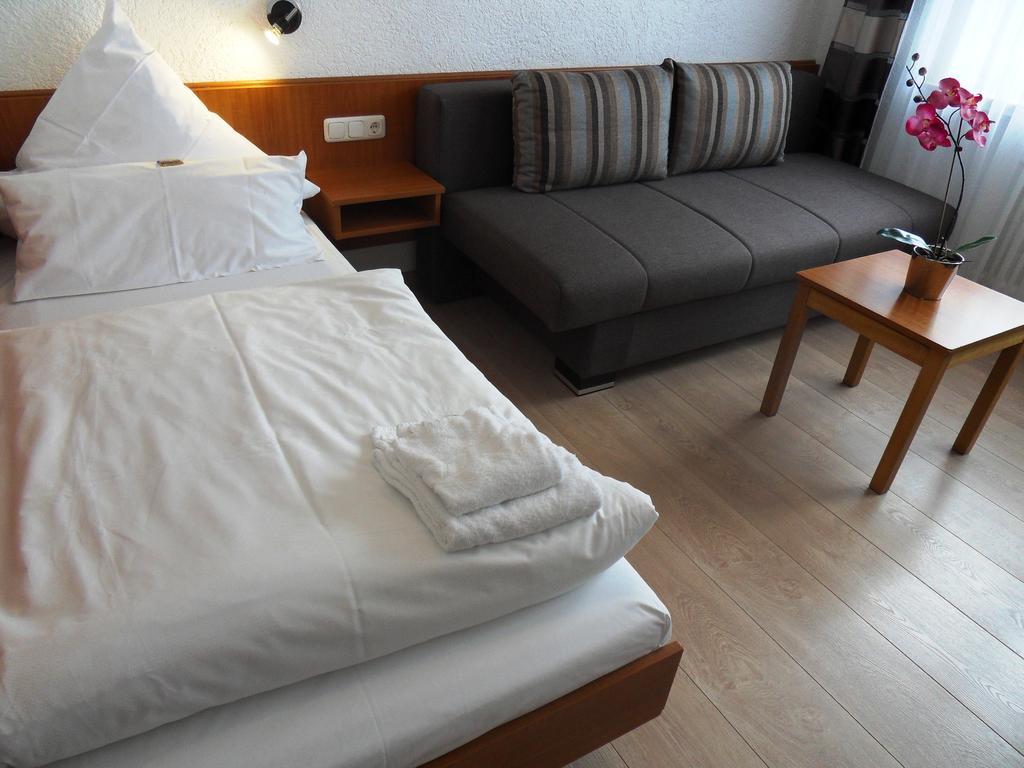 Hotel Linnert Weiterstadt Szoba fotó